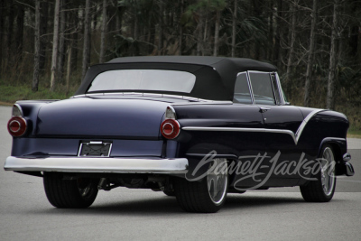 1955 FORD SUNLINER CUSTOM CONVERTIBLE - 29