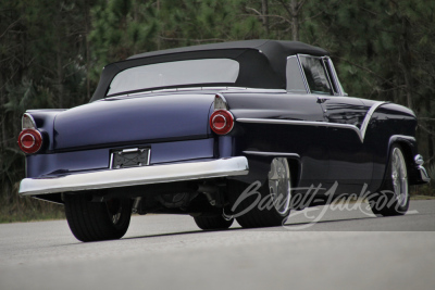 1955 FORD SUNLINER CUSTOM CONVERTIBLE - 31