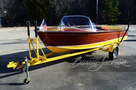 1964 CORRECT CRAFT 16-FOOT COMPACT SKIER BOAT