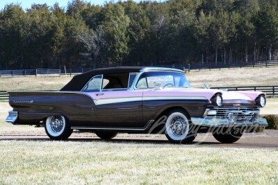 1957 FORD FAIRLANE SUNLINER CONVERTIBLE - 22