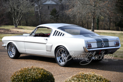 1965 FORD MUSTANG CUSTOM FASTBACK - 2