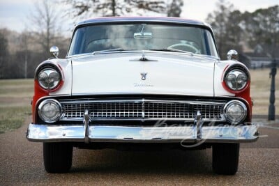 1955 FORD FAIRLANE CROWN VICTORIA COUPE - 6