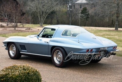 1967 CHEVROLET CORVETTE CUSTOM COUPE - 26