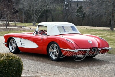 1960 CHEVROLET CORVETTE CUSTOM CONVERTIBLE - 2