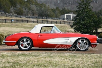 1960 CHEVROLET CORVETTE CUSTOM CONVERTIBLE - 4