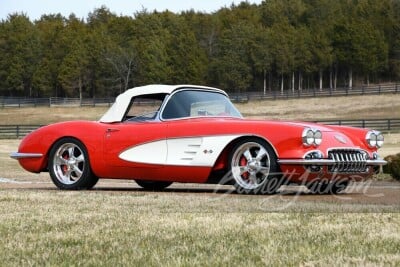 1960 CHEVROLET CORVETTE CUSTOM CONVERTIBLE - 15