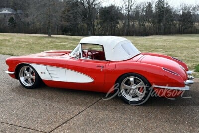 1960 CHEVROLET CORVETTE CUSTOM CONVERTIBLE - 16