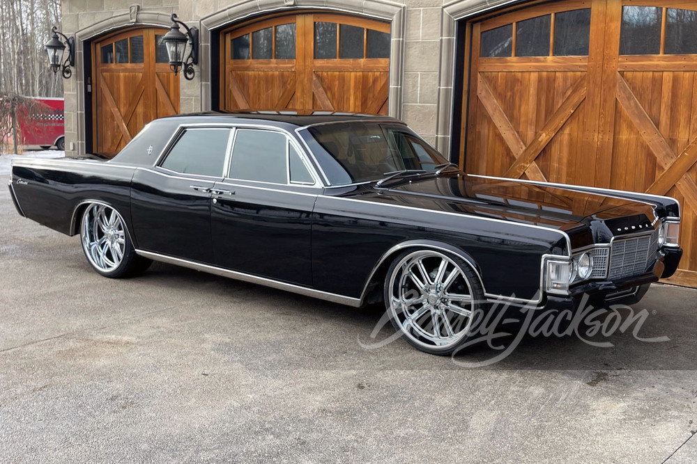 1969 LINCOLN CONTINENTAL CUSTOM SEDAN