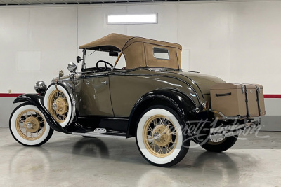 1930 FORD MODEL A DELUXE ROADSTER - 2