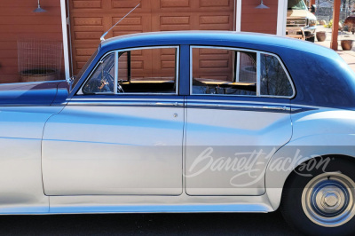 1964 BENTLEY S3 SALOON - 6