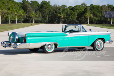 1959 FORD FAIRLANE 500 GALAXIE SKYLINER RETRACTABLE - 39