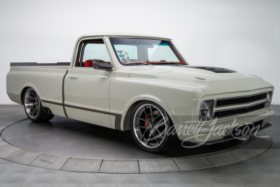 1967 CHEVROLET C10 CUSTOM PICKUP - 10