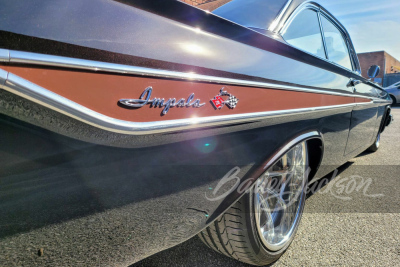 1961 CHEVROLET IMPALA BUBBLETOP CUSTOM COUPE - 9