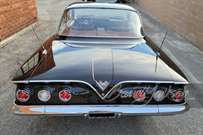 1961 CHEVROLET IMPALA BUBBLETOP CUSTOM COUPE - 15