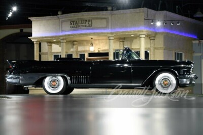 1958 CADILLAC ELDORADO BIARRITZ CUSTOM CONVERTIBLE - 5