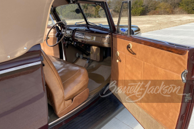 1940 FORD CUSTOM DELUXE CONVERTIBLE - 19