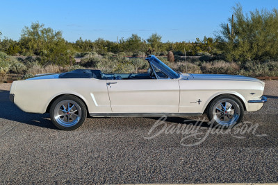 1965 FORD MUSTANG CONVERTIBLE - 18