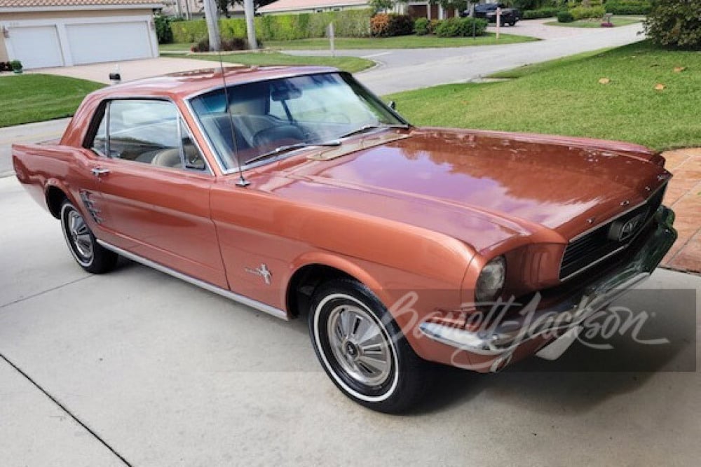 1966 FORD MUSTANG 2 DOOR COUPE