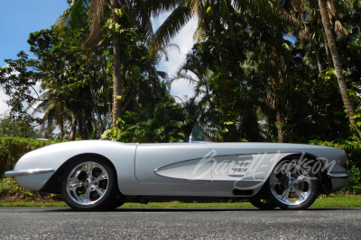 1959 CHEVROLET CORVETTE ROADSTER - 5