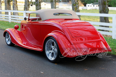 1933 FORD CUSTOM ROADSTER - 2