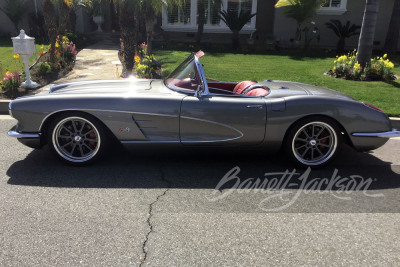 1960 CHEVROLET CORVETTE CUSTOM CONVERTIBLE - 5