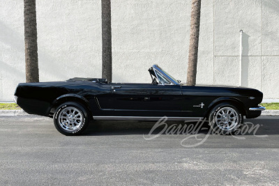 1965 FORD MUSTANG CONVERTIBLE - 4