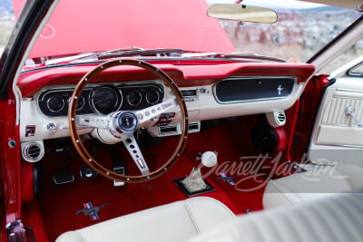 1965 FORD MUSTANG CUSTOM CONVERTIBLE - 4