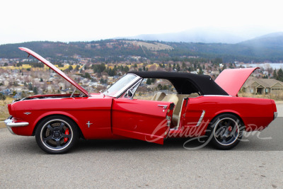 1965 FORD MUSTANG CUSTOM CONVERTIBLE - 6