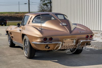 1963 CHEVROLET CORVETTE 327/300 SPLIT-WINDOW COUPE - 12