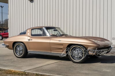 1963 CHEVROLET CORVETTE 327/300 SPLIT-WINDOW COUPE - 14