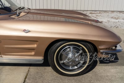 1963 CHEVROLET CORVETTE 327/300 SPLIT-WINDOW COUPE - 18