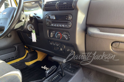 2004 JEEP WRANGLER CUSTOM 4X4 SUV - 17