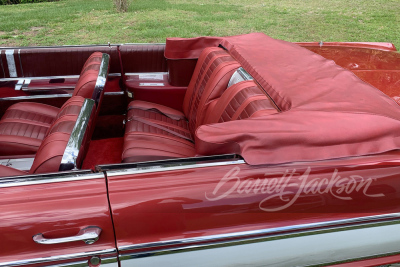 1962 OLDSMOBILE STARFIRE CONVERTIBLE - 12