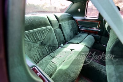 1977 LINCOLN TOWN COUPE - 4