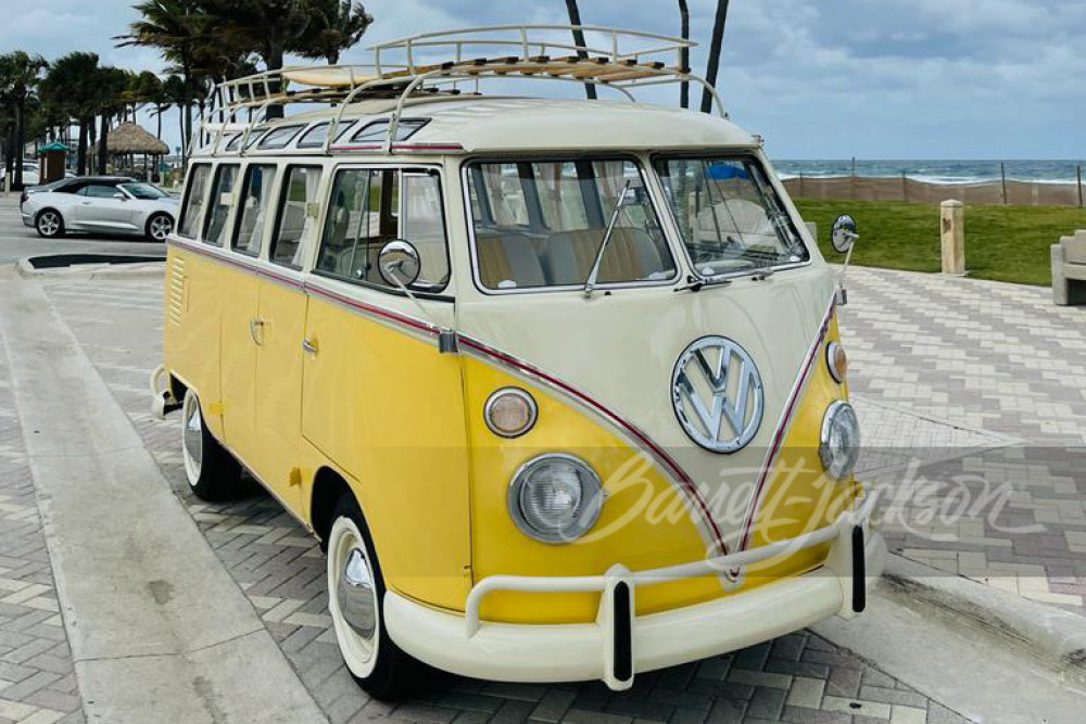 1975 VOLKSWAGEN 23-WINDOW MICROBUS RE-CREATION