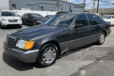 1992 MERCEDES-BENZ 300SE SEDAN