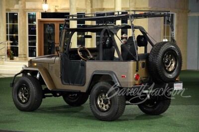 1974 TOYOTA LAND CRUISER FJ40 CUSTOM SUV - 2