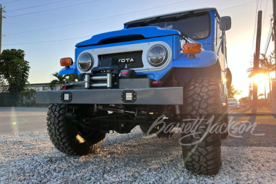 1974 TOYOTA LAND CRUISER FJ-40