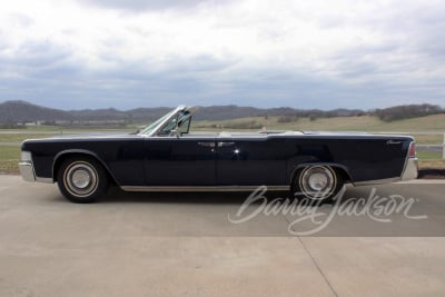 1965 LINCOLN CONTINENTAL CONVERTIBLE - 6