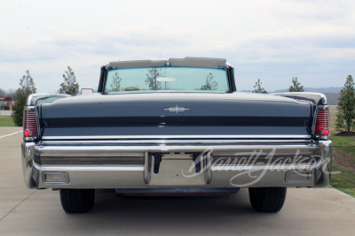 1965 LINCOLN CONTINENTAL CONVERTIBLE - 11