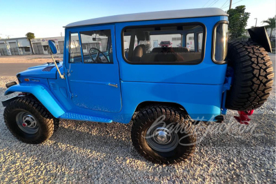 1974 TOYOTA LAND CRUISER FJ-40 - 3