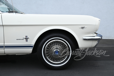 1965 FORD MUSTANG CONVERTIBLE - 7