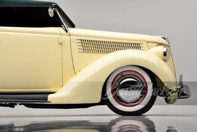 1936 FORD ROADSTER CUSTOM - 16