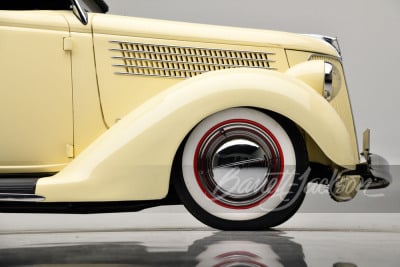 1936 FORD ROADSTER CUSTOM - 18