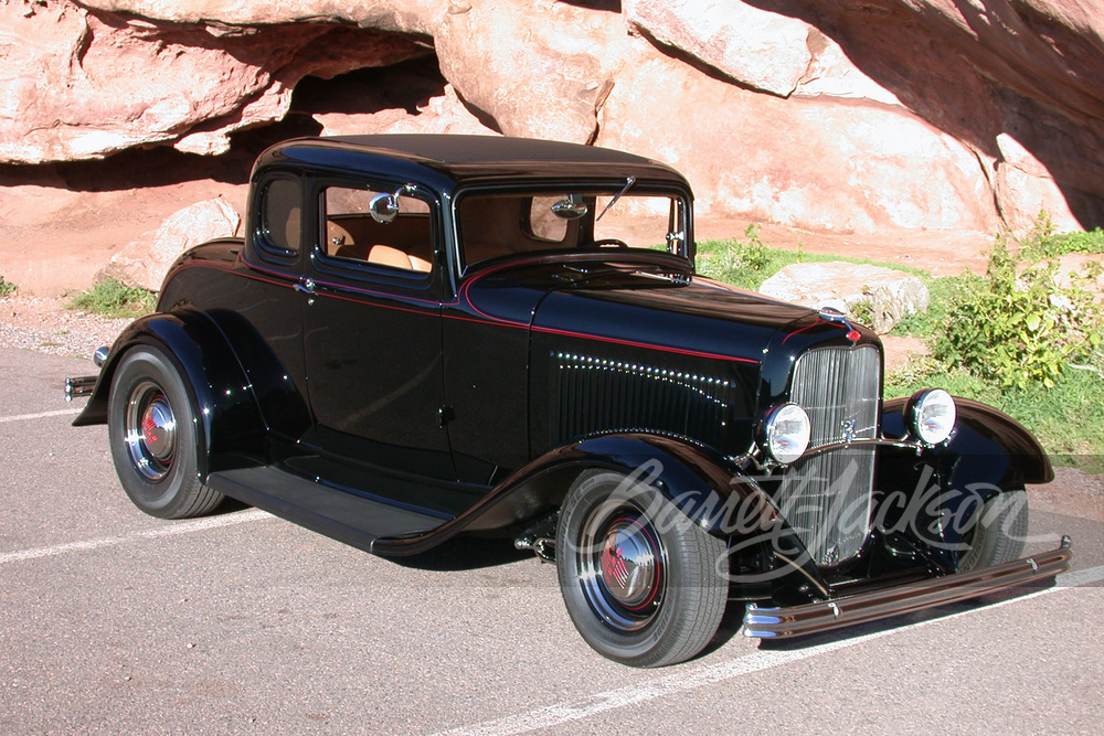 1932 FORD 5-WINDOW CUSTOM COUPE