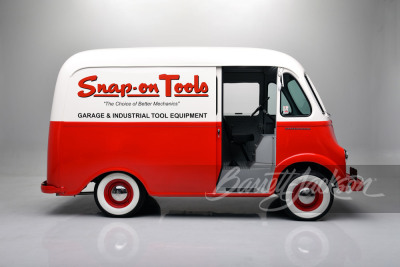 1951 INTERNATIONAL METRO "SNAP-ON TOOLS" DISPLAY VAN RE-CREATION - 6