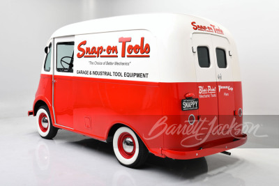 1951 INTERNATIONAL METRO "SNAP-ON TOOLS" DISPLAY VAN RE-CREATION - 9