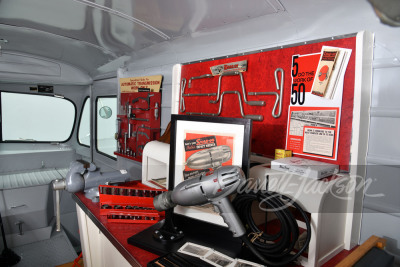 1951 INTERNATIONAL METRO "SNAP-ON TOOLS" DISPLAY VAN RE-CREATION - 42