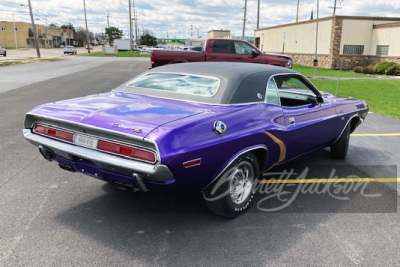 1970 DODGE HEMI CHALLENGER RT/SE - 2