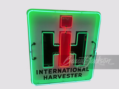 1940S-50S INTERNATIONAL HARVESTER TRACTORS NEON PORCELAIN SIGN